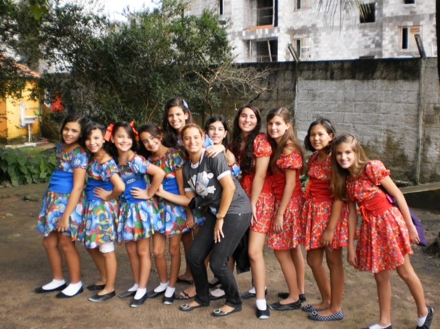 Participação do Grupo de Dança no Centro de Equoterapia de Alagoas